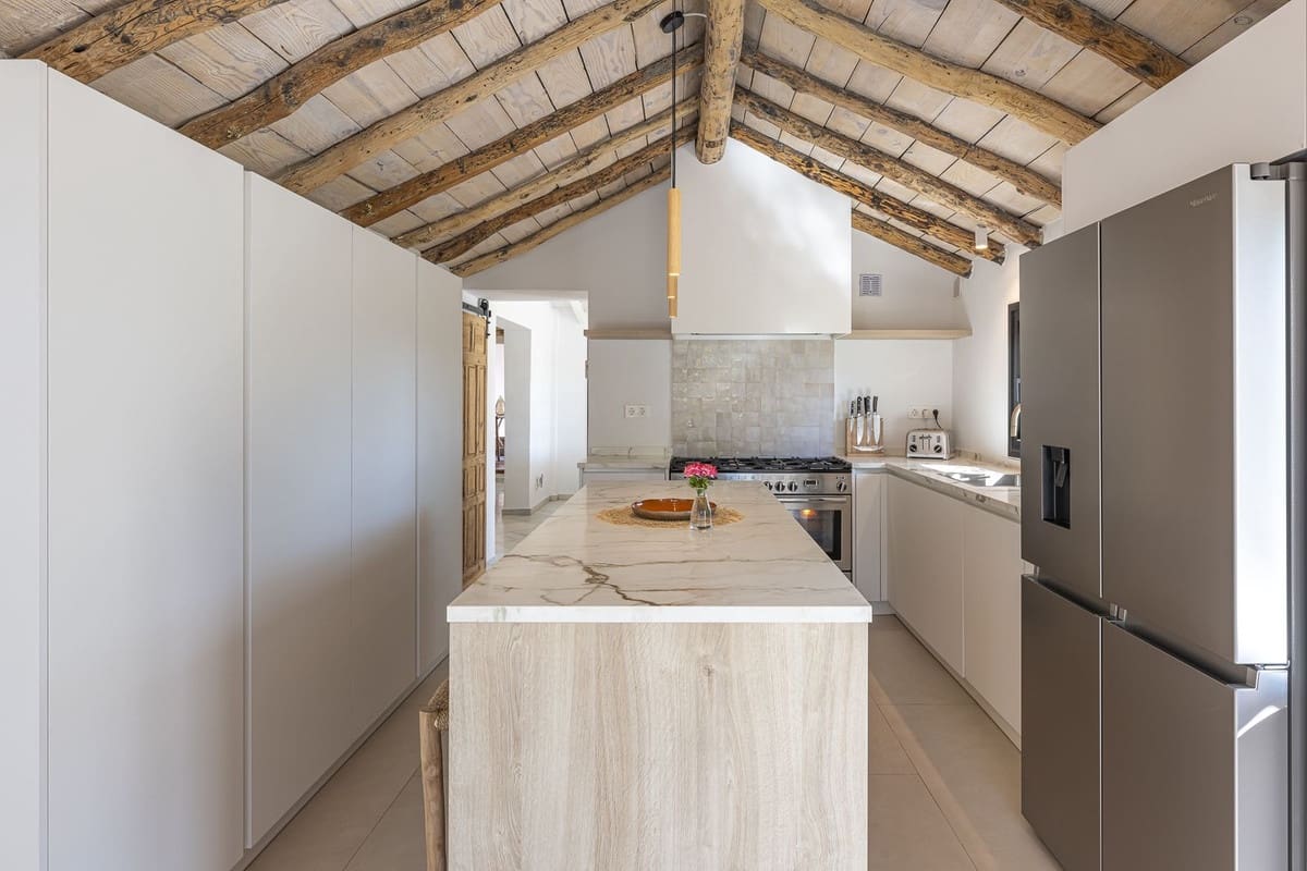 4 bedroom Villa for sale in Guadalmina - € 1,650,000 (Ref: 9288475)