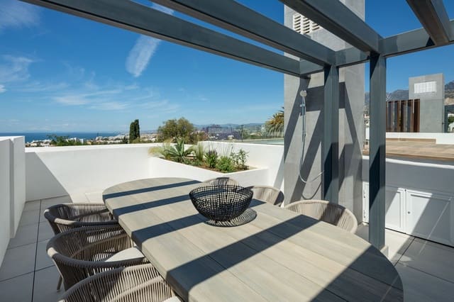 4 soveværelse Byhus til salg i Marbella med swimmingpool garage - € 1.675.000 (Ref: 9288476)