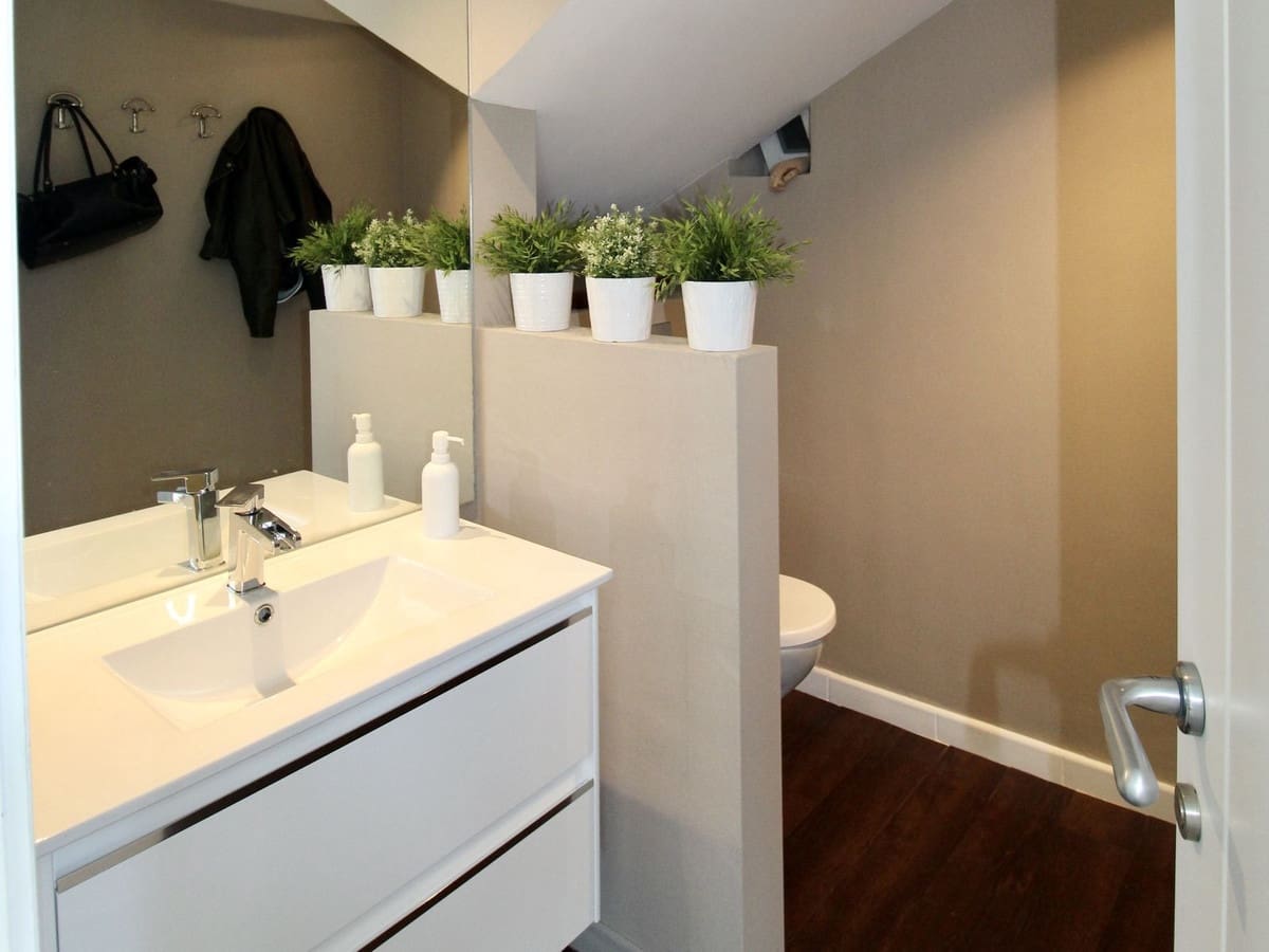 3 quarto Moradia para venda em Benahavis com piscina garagem - 1 750 000 € (Ref: 9288478)