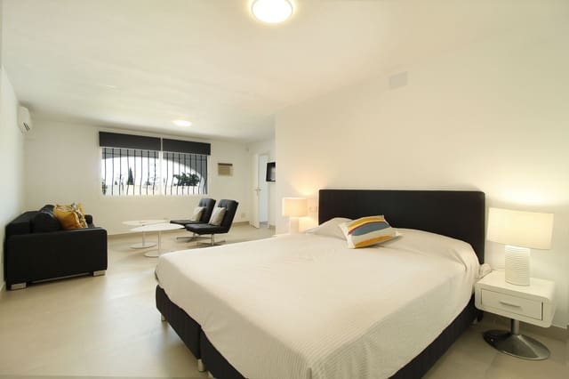 5 soverom Villa til salgs i Guadalmina Alta, Marbella med svømmebasseng garasje - € 1 595 000 (Ref: 9288479)