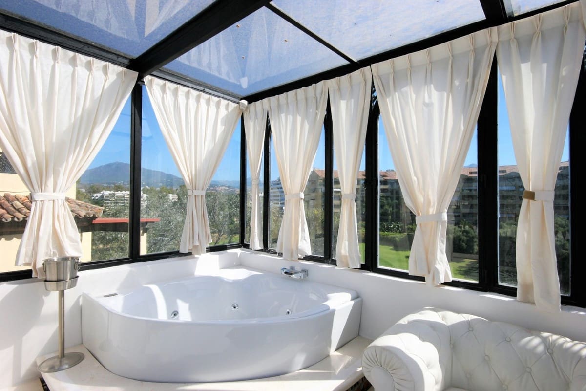 3 slaapkamer Penthouse te koop in Guadalmina met zwembad garage - € 680.000 (Ref: 9288486)