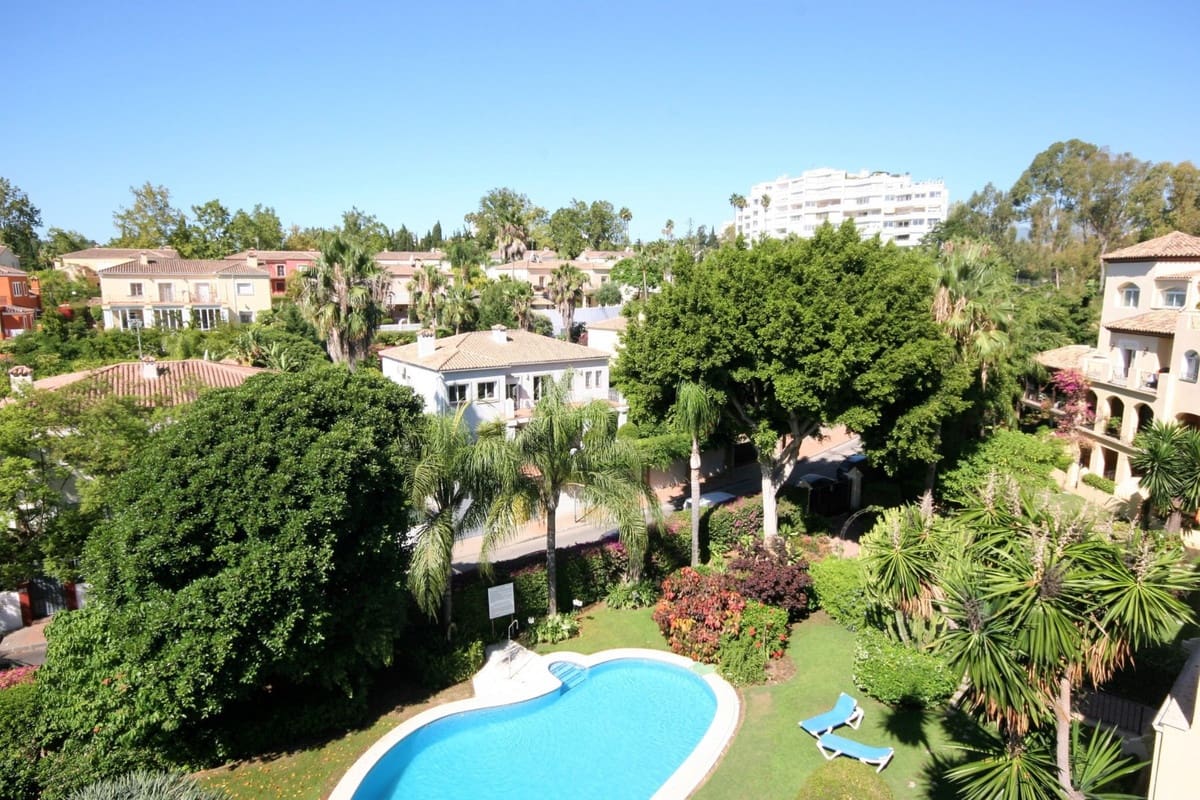 3 slaapkamer Penthouse te koop in Guadalmina met zwembad garage - € 720.000 (Ref: 9288486)
