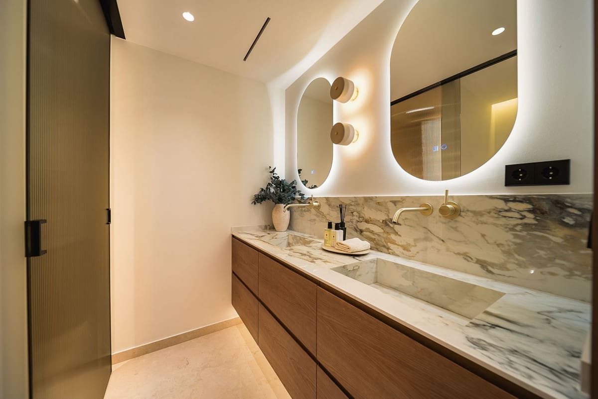 3 bedroom Apartment for sale in Golden Mile - € 1,350,000 (Ref: 9288488)