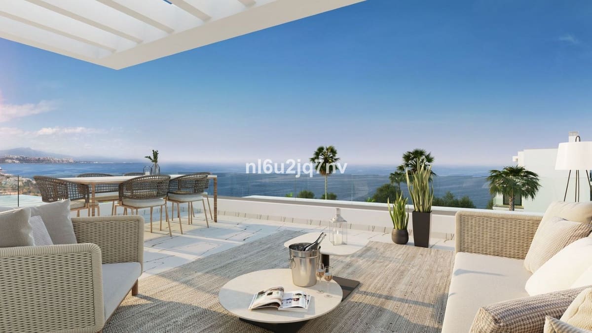 2 bedroom Apartment for sale in Casares with pool garage - € 509,000 (Ref: 9298807)