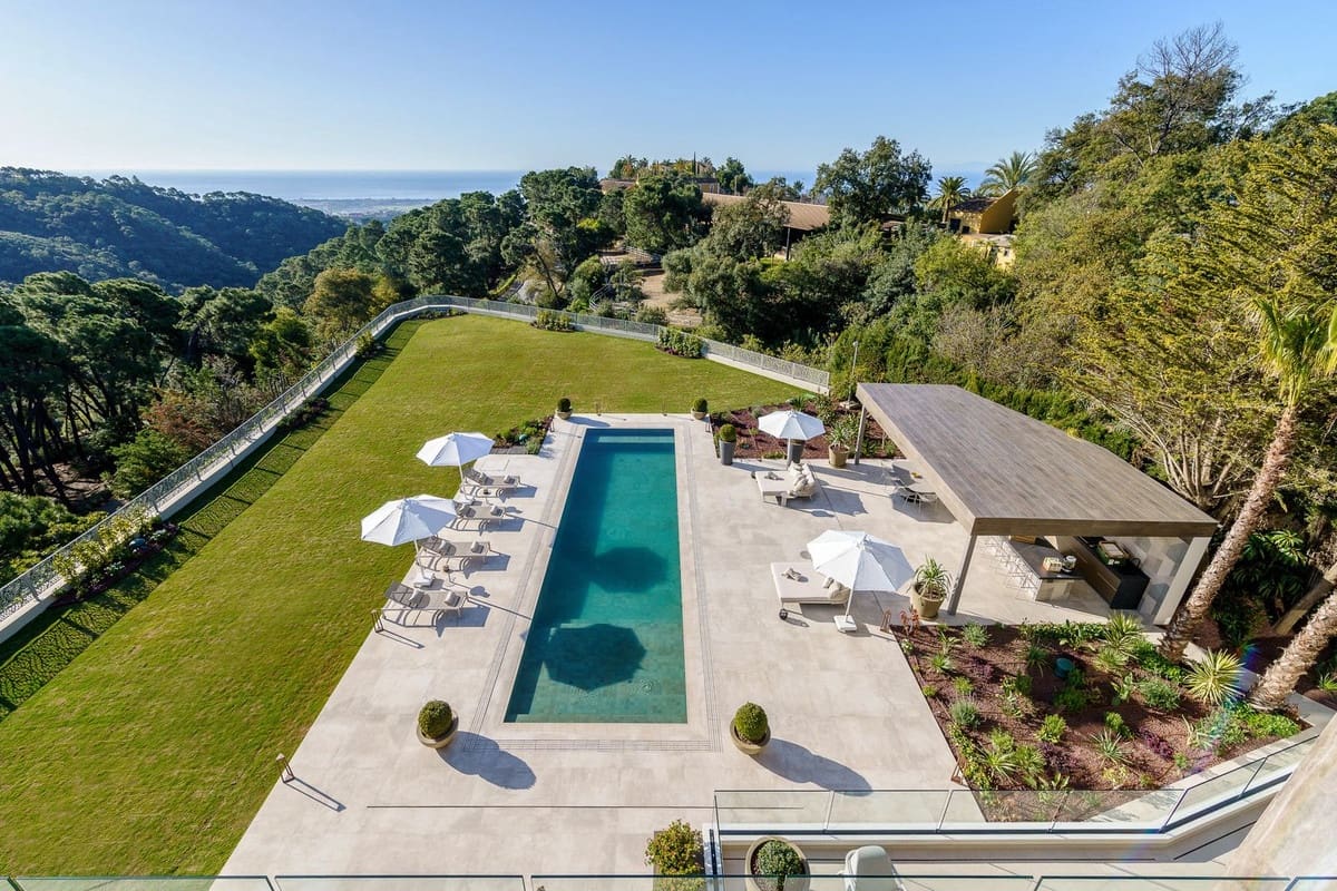 6 bedroom Villa for sale in La Zagaleta with pool garage - € 11,600,000 (Ref: 9298808)