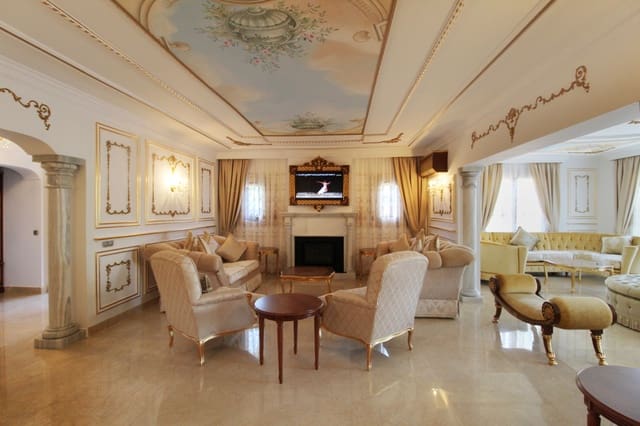 8 slaapkamer Villa te koop in Guadalmina Baja, Marbella met zwembad garage - € 6.000.000 (Ref: 9298810)