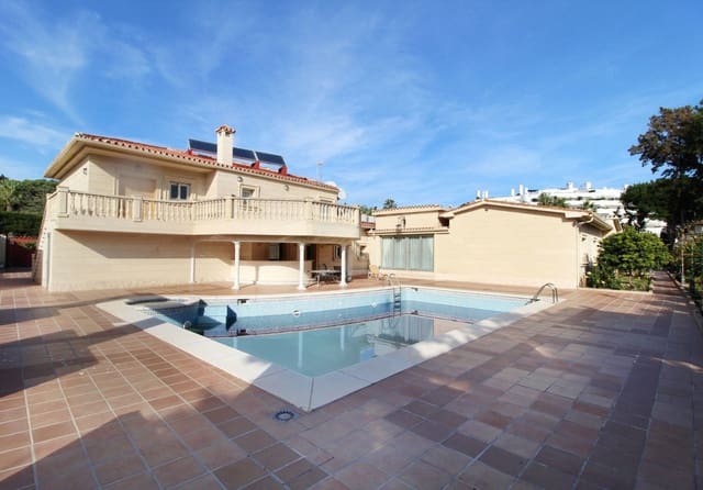 8 slaapkamer Villa te koop in Guadalmina Baja, Marbella met zwembad garage - € 6.000.000 (Ref: 9298810)