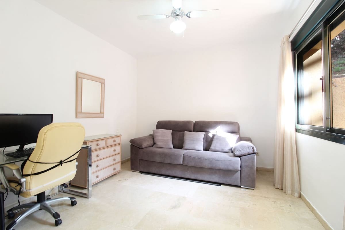 3 quarto Apartamento para venda em El Paraiso com piscina garagem - 524 000 € (Ref: 9301976)