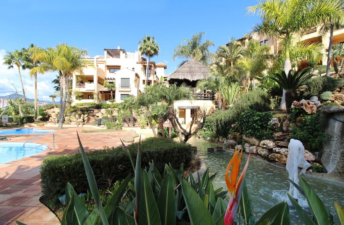 3 quarto Apartamento para venda em El Paraiso com piscina garagem - 524 000 € (Ref: 9301976)