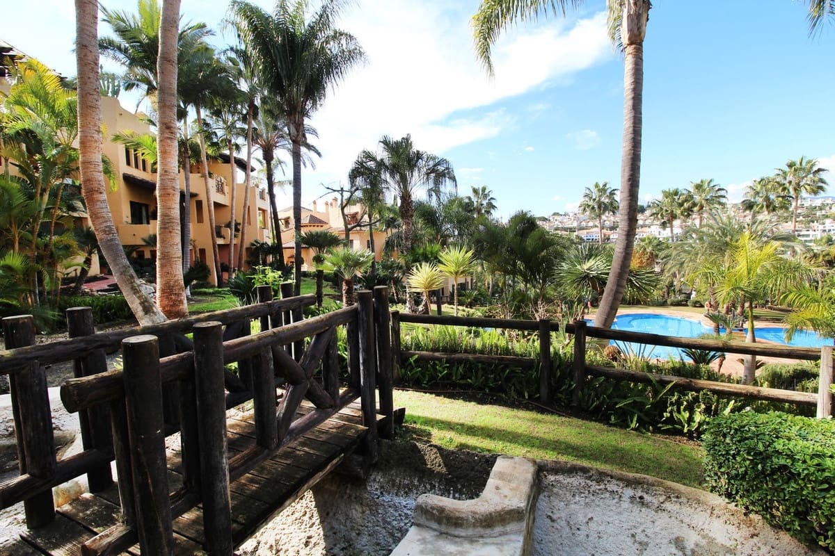 3 quarto Apartamento para venda em El Paraiso com piscina garagem - 524 000 € (Ref: 9301976)