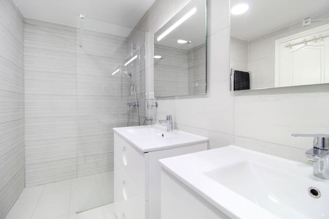 3 Zimmer Apartment zu verkaufen in El Paraiso, Estepona mit Pool Garage - 524.000 € (Ref: 9301976)