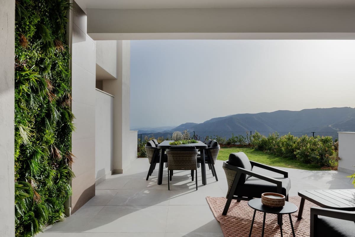 3 bedroom Townhouse for sale in Istan with pool garage - € 620,000 (Ref: 9311556)