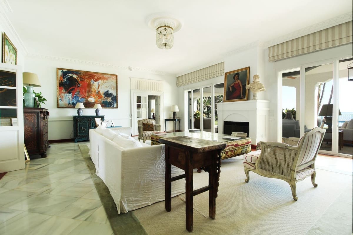 Chalet de 6 habitaciones en Guadalmina en venta con piscina garaje - 13.850.000 € (Ref: 9314644)