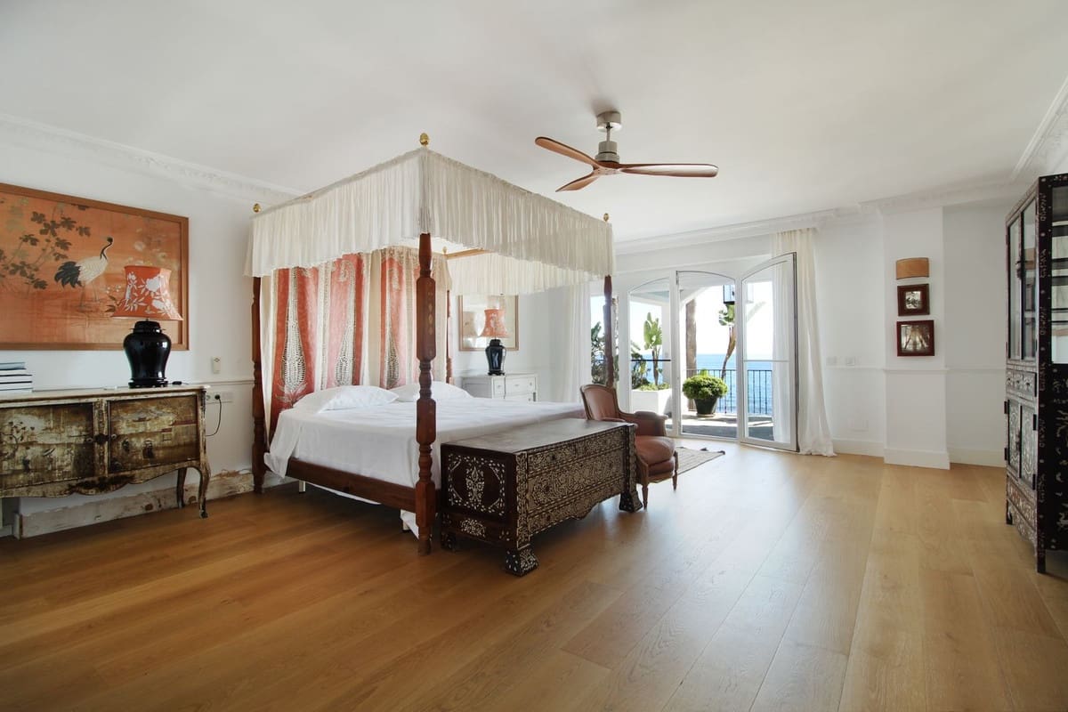 Chalet de 6 habitaciones en Guadalmina en venta con piscina garaje - 13.850.000 € (Ref: 9314644)