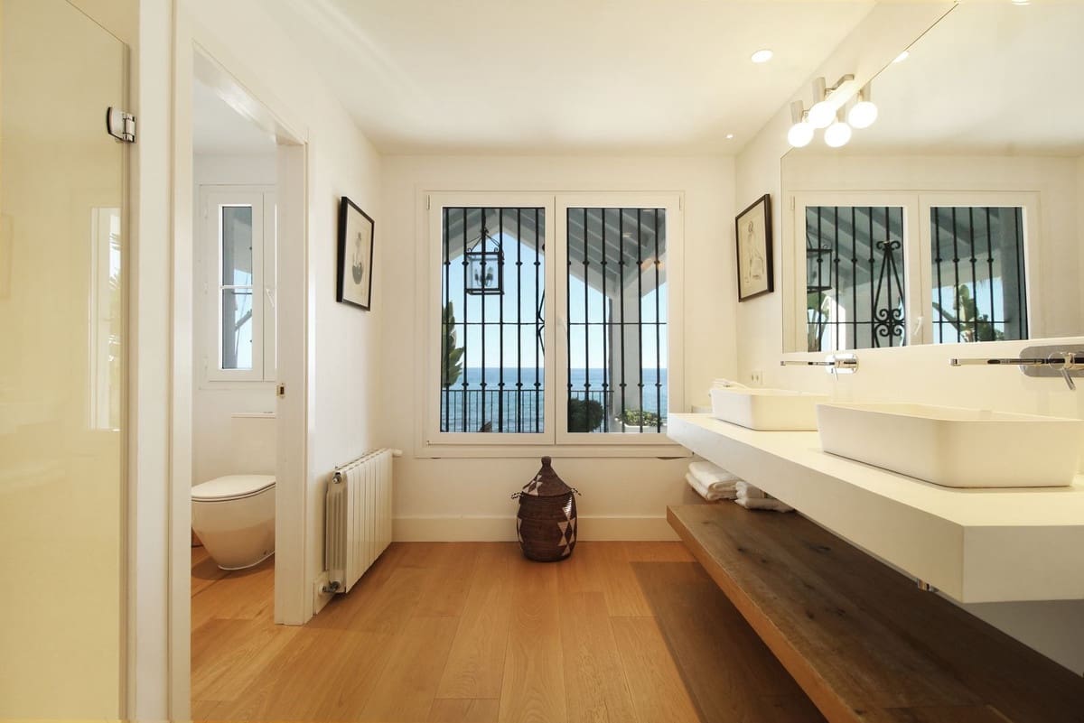 Chalet de 6 habitaciones en Guadalmina en venta con piscina garaje - 13.850.000 € (Ref: 9314644)