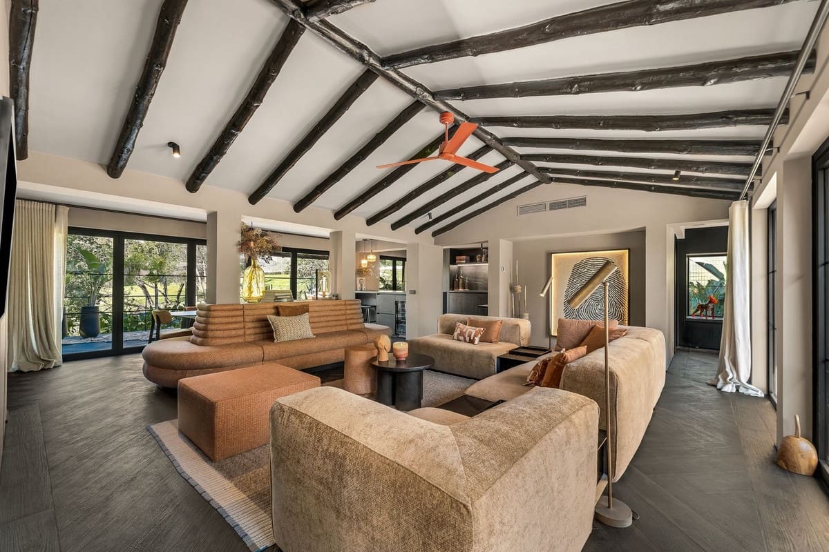 4 soveværelse Villa til salg i Guadalmina med swimmingpool garage - € 3.695.000 (Ref: 9337045)