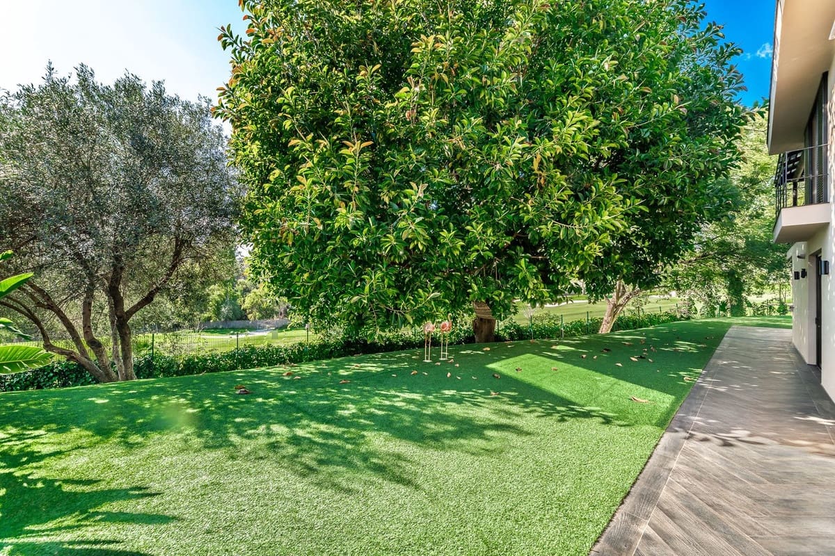 4 soverom Villa til salgs i Guadalmina med svømmebasseng garasje - € 3 695 000 (Ref: 9337045)