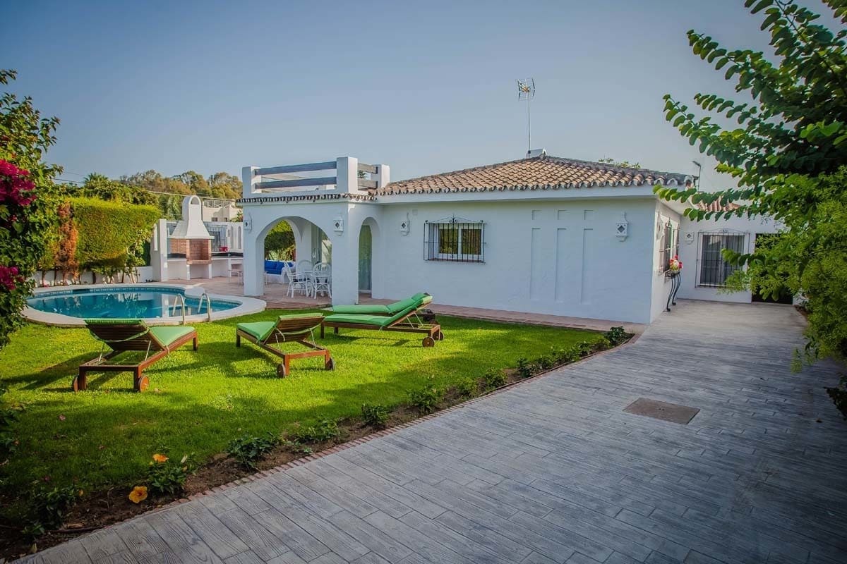 4 camera da letto Villa da affitare come casa vacanza in San Pedro de Alcantara con piscina garage - 3.500 € (Rif: 9473417)