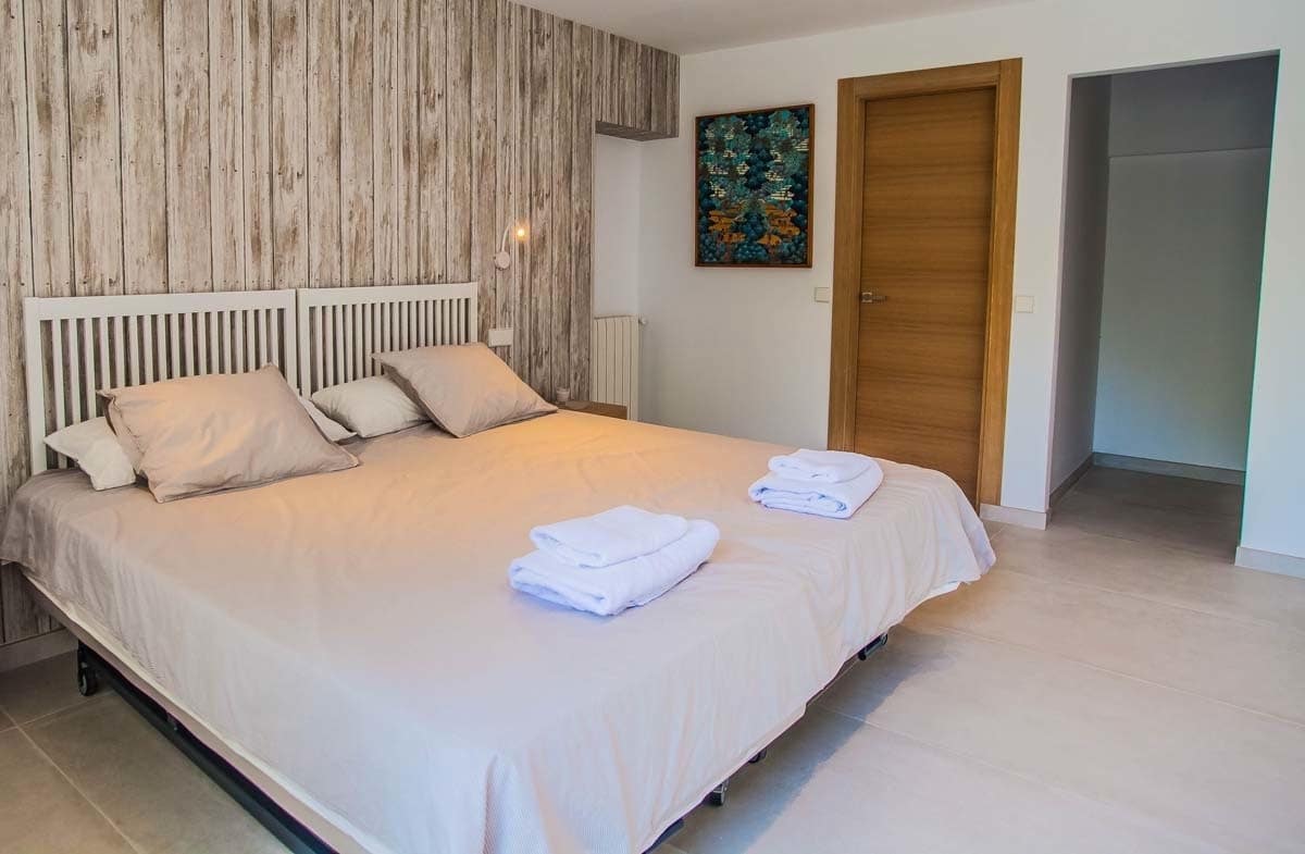 4 bedroom Villa for holiday rental in San Pedro de Alcantara with pool garage - € 3,500 (Ref: 9473417)