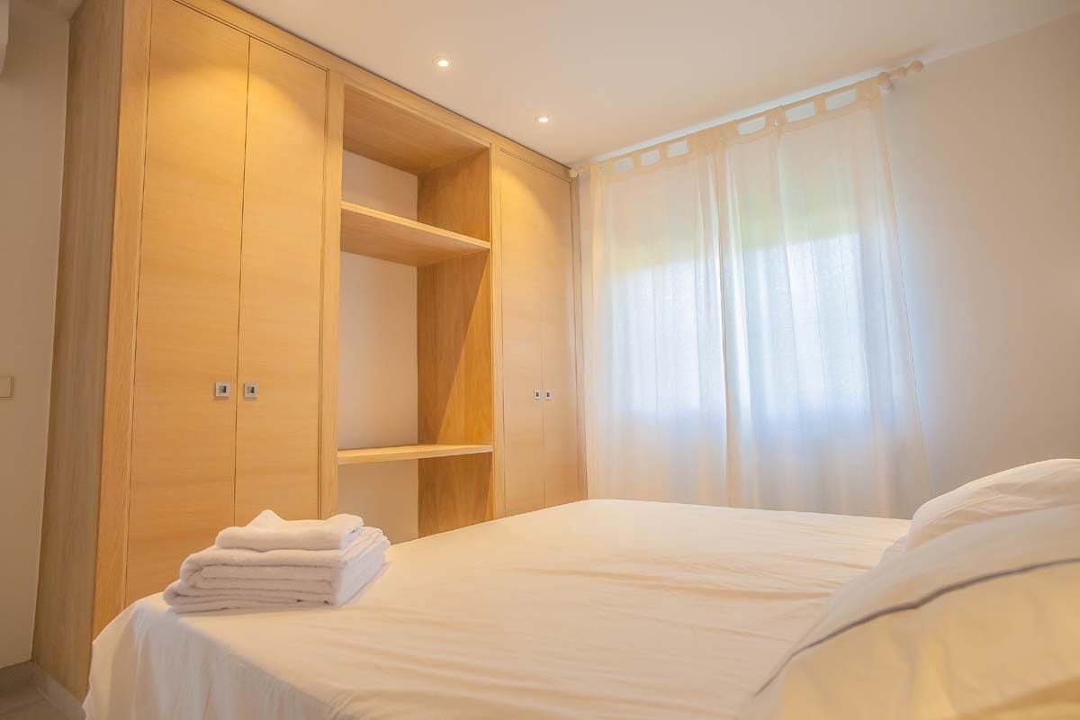 4 bedroom Villa for holiday rental in San Pedro de Alcantara with pool garage - € 3,500 (Ref: 9473417)