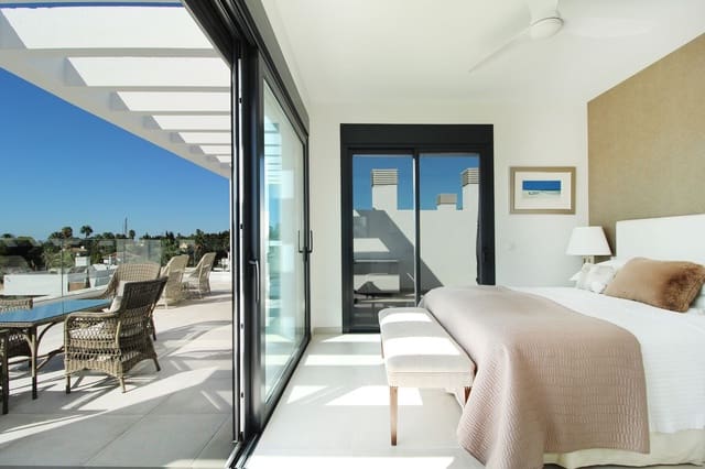 3 slaapkamer Penthouse te koop in Atalaya-Isdabe, Estepona met zwembad garage - € 998.500 (Ref: 9474467)