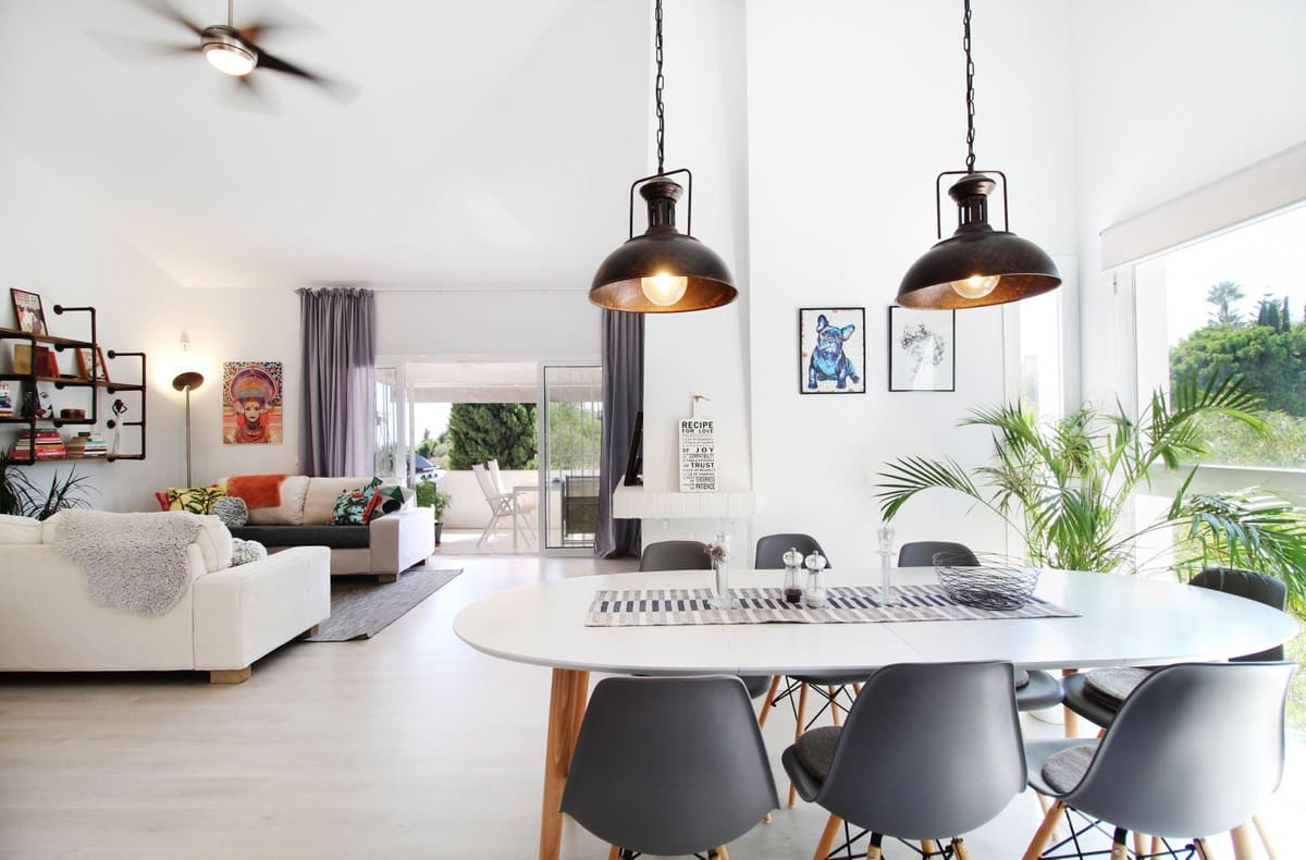 3 bedroom Townhouse for sale in New Golden Mile with pool garage - € 399,000 (Ref: 9487150)