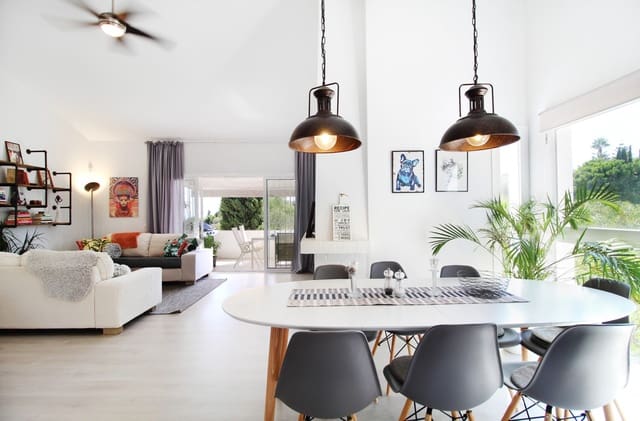 3 bedroom Townhouse for sale in New Golden Mile, Estepona with pool garage - € 399,000 (Ref: 9487150)