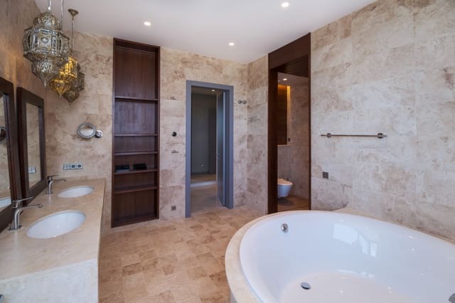 12 Zimmer Villa zu verkaufen in Benahavís mit Pool Garage - 12.700.000 € (Ref: 9503082)