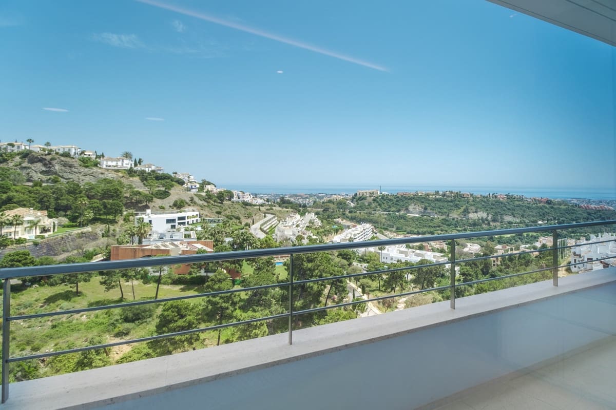 12 bedroom Villa for sale in Benahavis with pool garage - € 12,700,000 (Ref: 9503082)