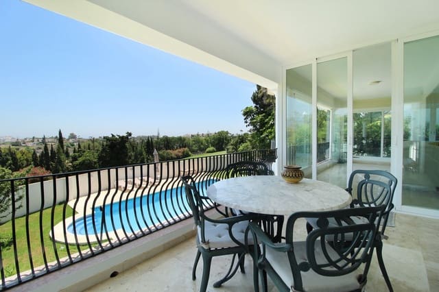 5 soveværelse Villa til salg i Guadalmina Alta, Marbella med swimmingpool garage - € 1.695.000 (Ref: 9531981)