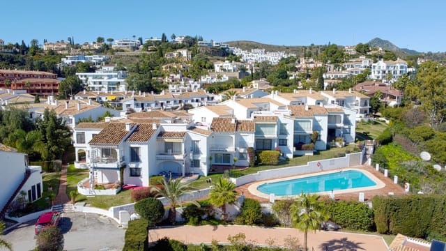 2 soverom Leilighet til salgs i El Paraiso, Estepona med svømmebasseng - € 439 000 (Ref: 9548964)