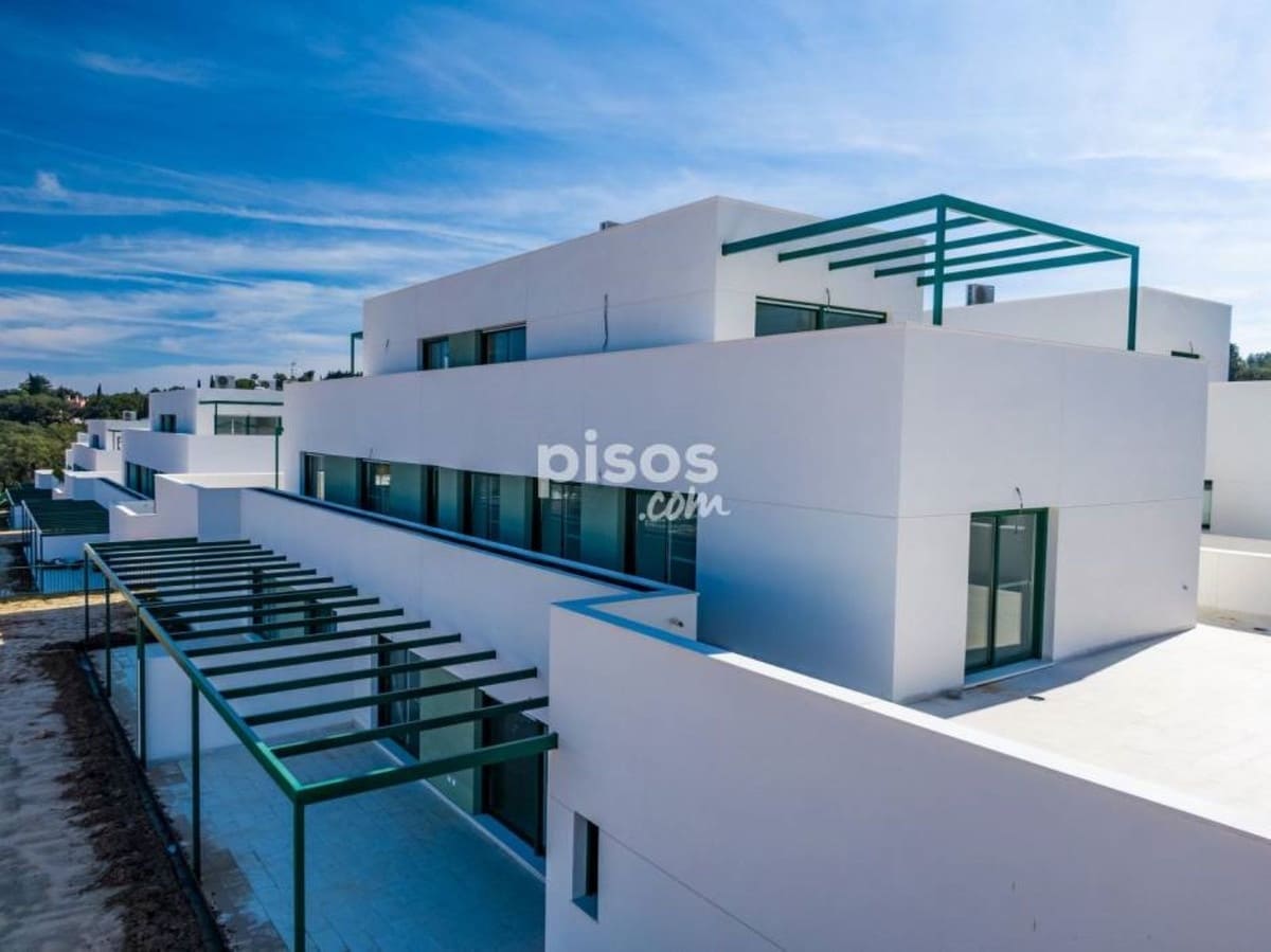 3 bedroom Apartment for sale in Sotogrande with pool garage - € 540,000 (Ref: 9580079)