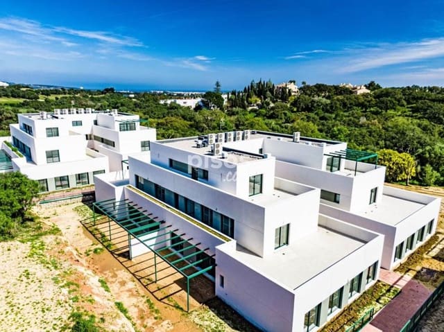 Apartamento de 3 habitaciones en Sotogrande Alto, San Roque en venta con piscina garaje - 540.000 € (Ref: 9580079)