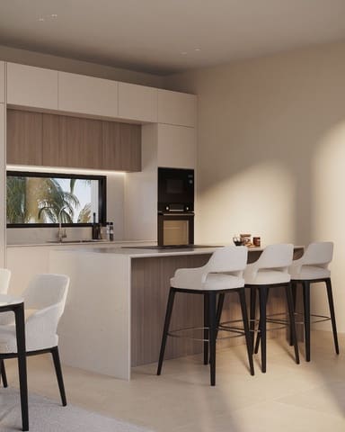 Chalet de 3 habitaciones en Estepona Golf, Estepona en venta con piscina garaje - 980.000 € (Ref: 9610201)