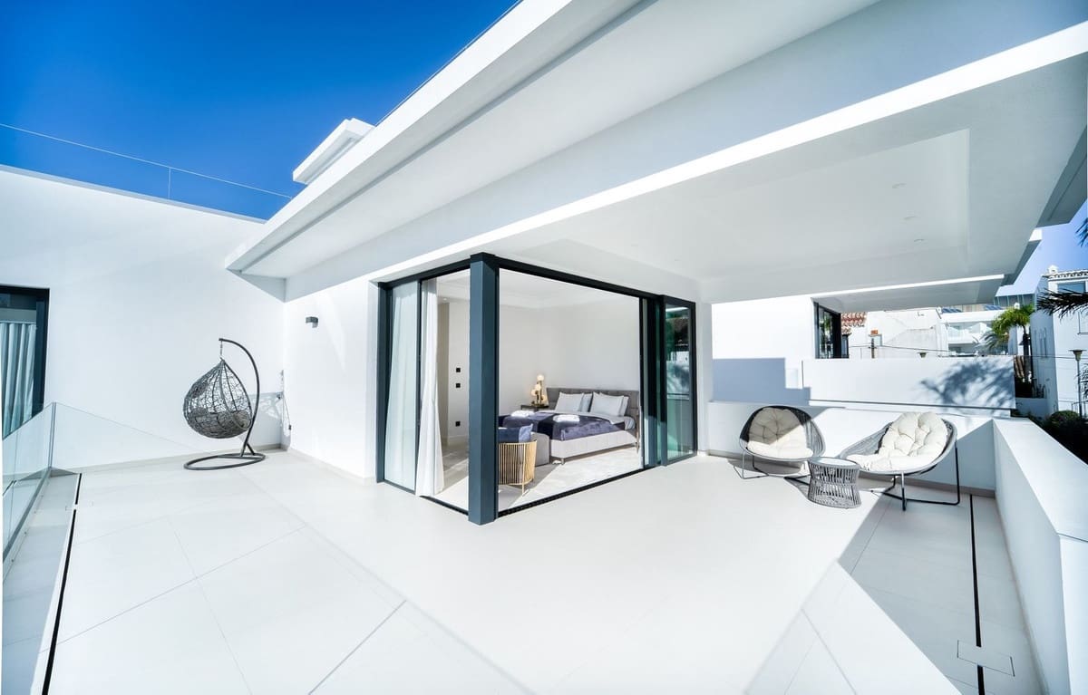 4 Zimmer Villa zu verkaufen in Puerto Banus mit Pool Garage - 3.500.000 € (Ref: 9641022)