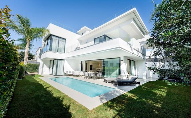 4 soverom Villa til salgs i Puerto Banus, Marbella med svømmebasseng garasje - € 3 500 000 (Ref: 9641022)