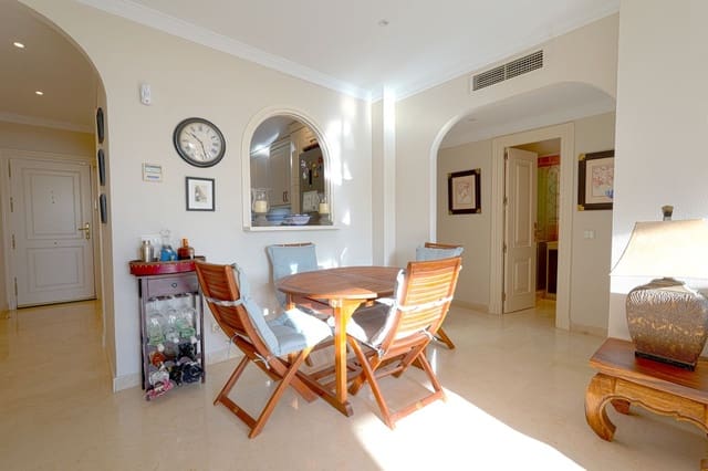 2 chambre Appartement à vendre à La Quinta, Benahavís avec piscine garage - 375 000 € (Ref: 9643325)