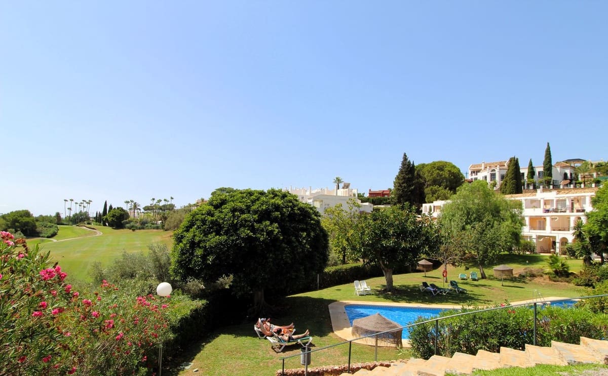 2 chambre Appartement à vendre à La Quinta avec piscine garage - 375 000 € (Ref: 9643325)