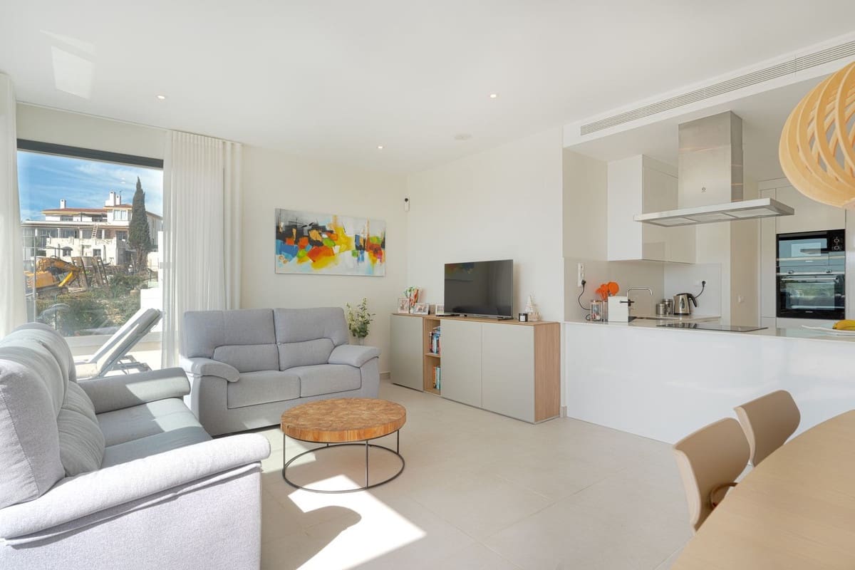 3 sovrum Takvåning till salu i Estepona med pool garage - 595 000 € (Ref: 9675974)