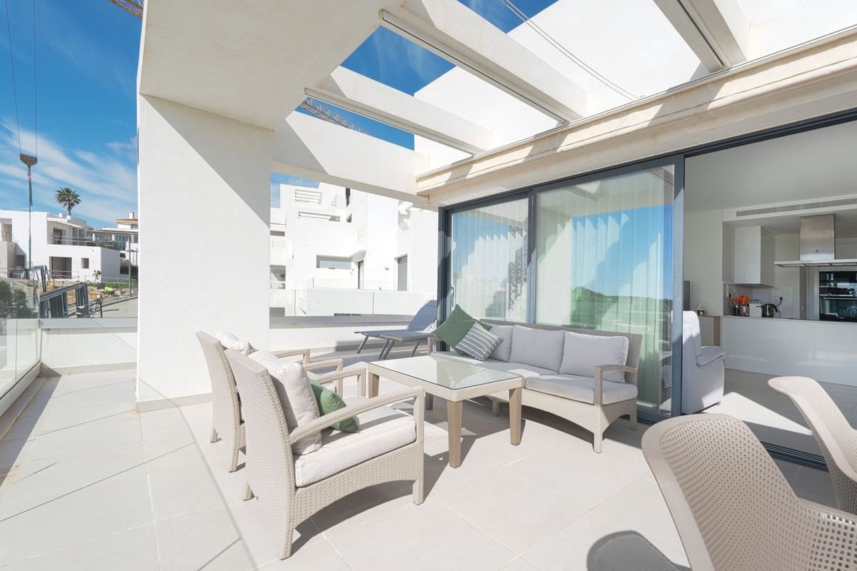 3 sovrum Takvåning till salu i Estepona med pool garage - 595 000 € (Ref: 9675974)