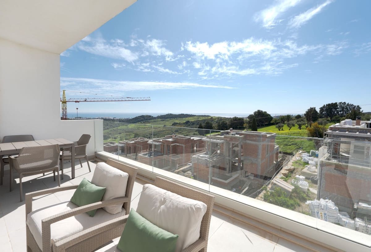 3 sovrum Takvåning till salu i Estepona med pool garage - 595 000 € (Ref: 9675974)