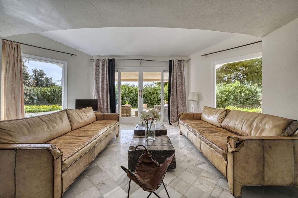 4 sypialnia Willa na sprzedaż w Benahavis z basenem garażem - 2 500 000 € (Ref: 9679135)