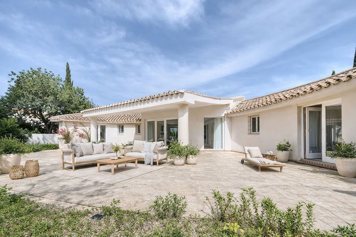 4 sypialnia Willa na sprzedaż w Benahavis z basenem garażem - 2 500 000 € (Ref: 9679135)