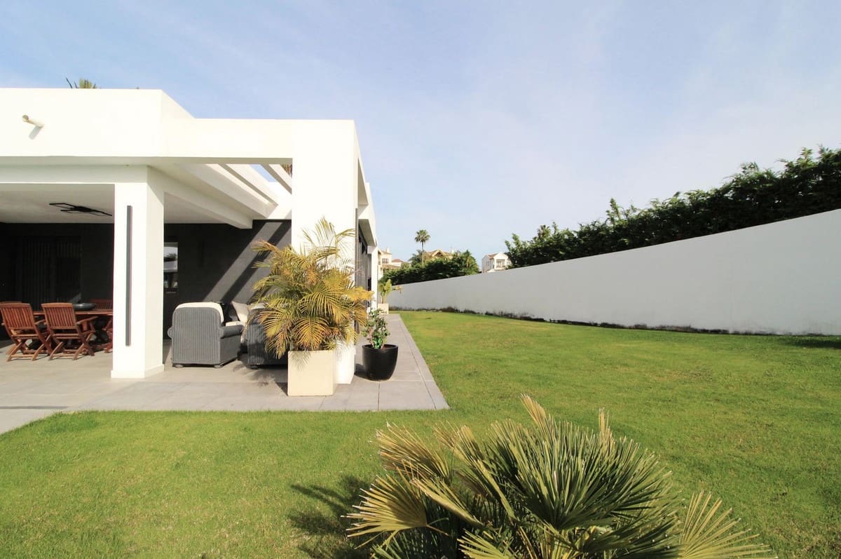 3 chambre Villa/Maison à vendre à San Pedro de Alcantara avec piscine garage - 2 450 000 € (Ref: 9699250)