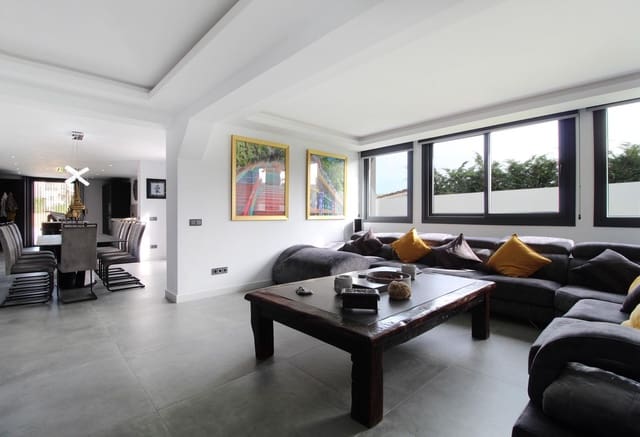 3 chambre Villa/Maison à vendre à San Pedro de Alcantara, Marbella avec piscine garage - 2 450 000 € (Ref: 9699250)