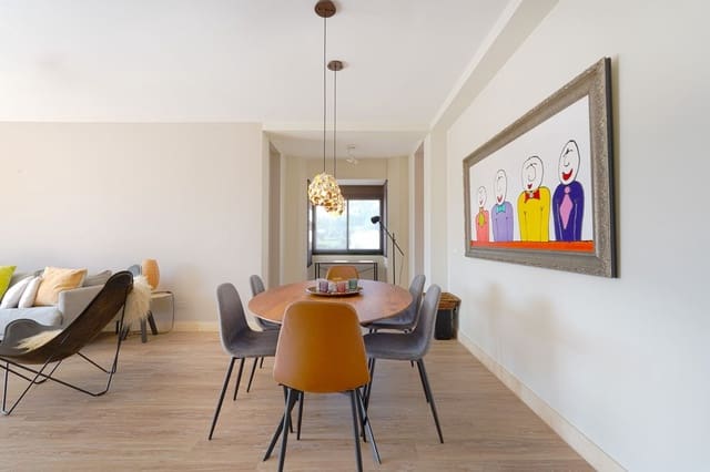 3 quarto Penthouse para venda em Benahavís com piscina garagem - 975 000 € (Ref: 9708127)