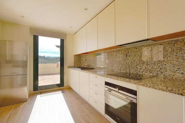 Ático de 3 habitaciones en Benahavís en venta con piscina garaje - 975.000 € (Ref: 9708127)