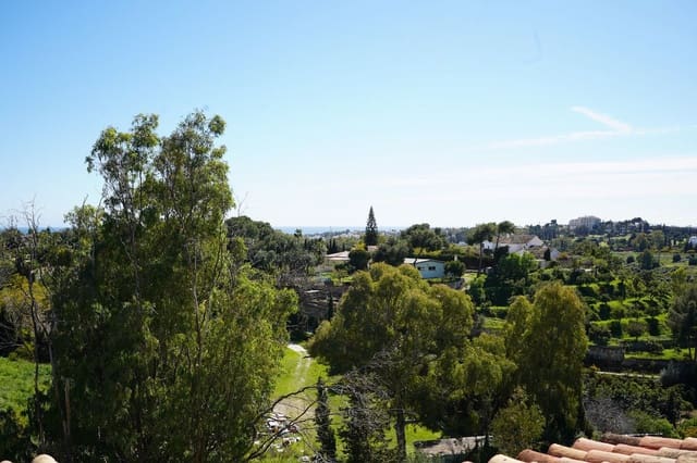 6 soveværelse Villa til salg i San Pedro de Alcantara, Marbella med swimmingpool garage - € 1.140.000 (Ref: 9709086)