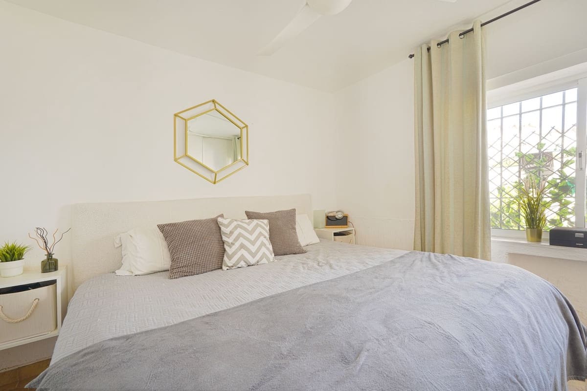 6 quarto Moradia para venda em San Pedro de Alcantara com piscina garagem - 1 140 000 € (Ref: 9709086)