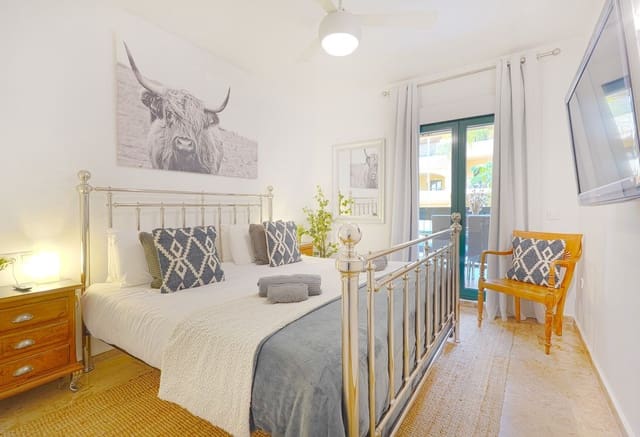 3 soveværelse Strandlejlighed til salg i San Pedro de Alcantara, Marbella med swimmingpool garage - € 685.000 (Ref: 9713486)